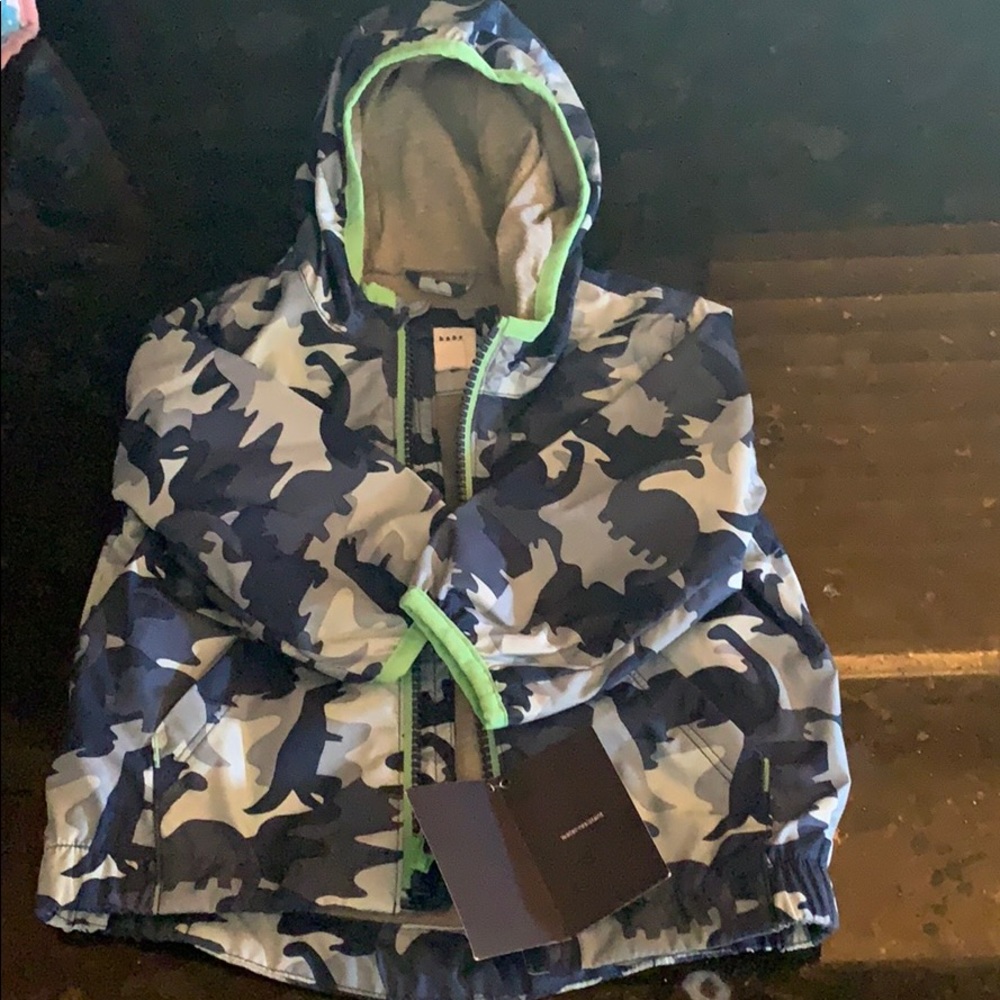 Baby rain jacket / wind breaker (size 6-12 months)